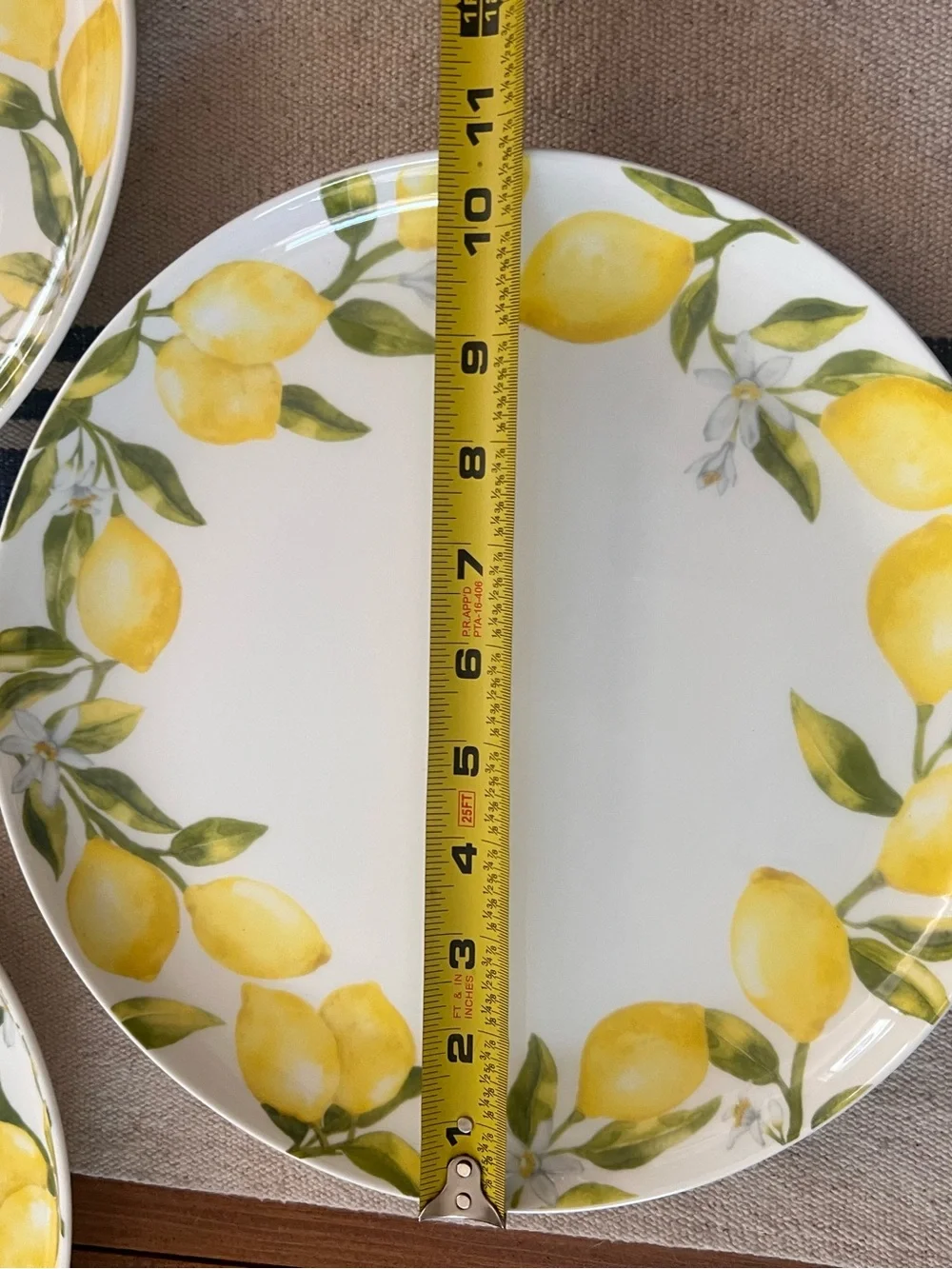 Set Of 6 Mikasa Lemon Dinner Plates 11